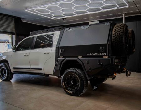 Toyota Land Cruiser 200